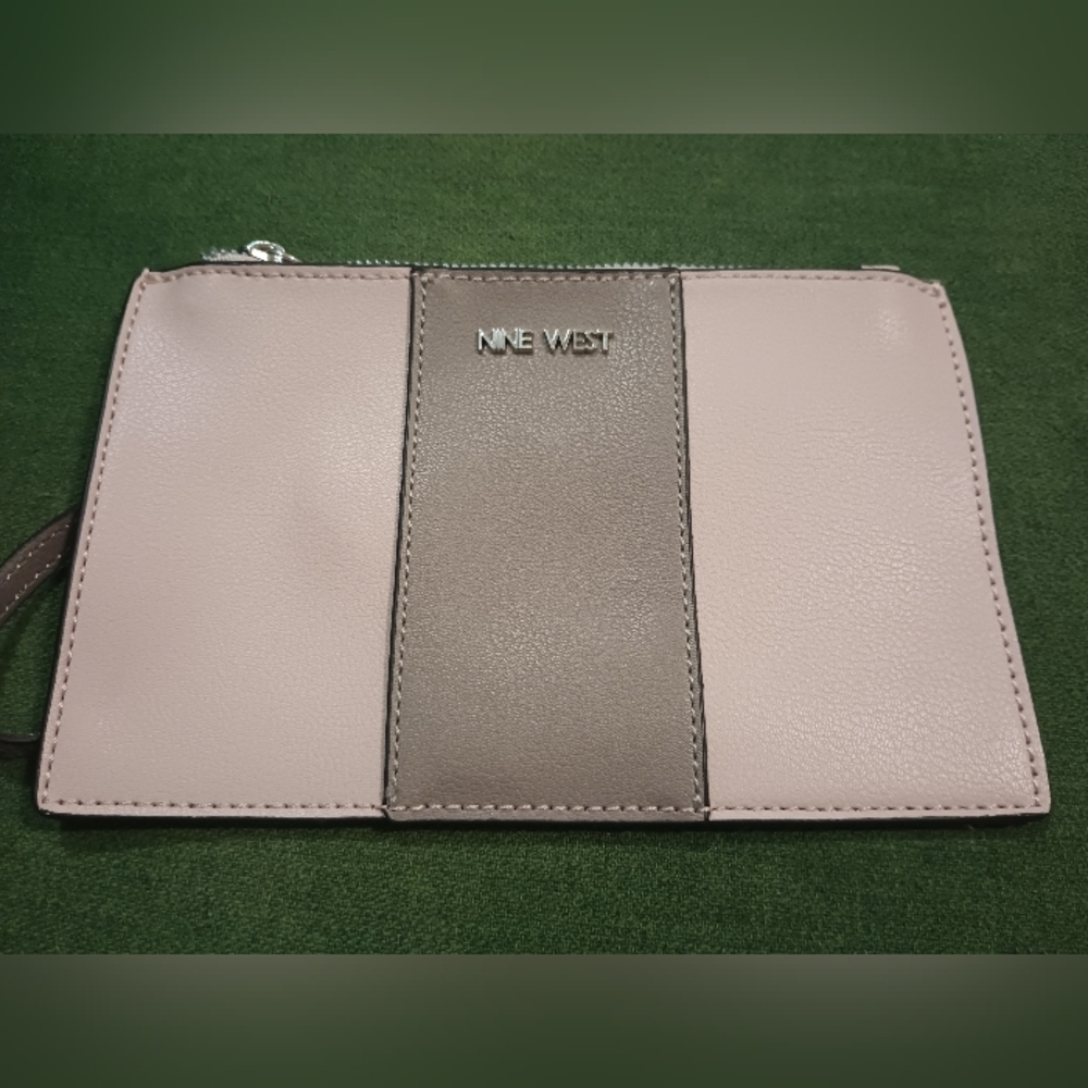 Nine West Wristlet